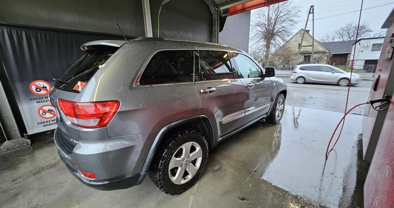 Jeep Grand Cherokee cena 59900 przebieg: 171000, rok produkcji 2012 z Opole małe 232